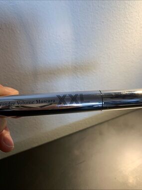 Clarins XXL Wonder Volume Mascara - new